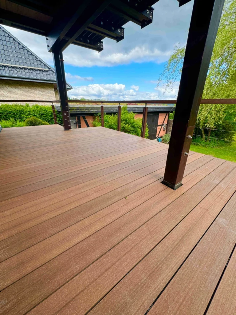 Holzterrasse